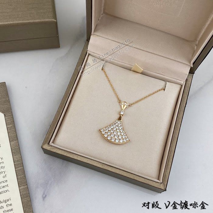 Bvlgari飾品 寶格麗經典diva系列 滿鑽上下扇形小裙子項鏈  zgbq3350